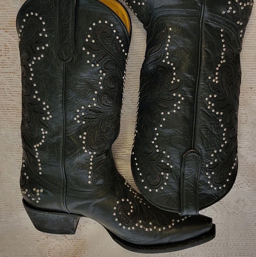 Black Studded Western Mid-Heel Boots for Women